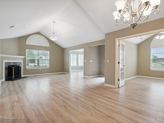 2nd image of 8659 Parkview Oaks Cir