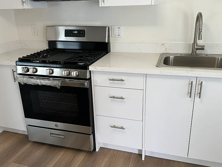3237 Courtland Ave #A — Photo 25