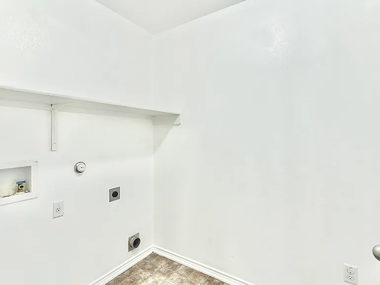 9147 Sage Loop Ct — Photo 10
