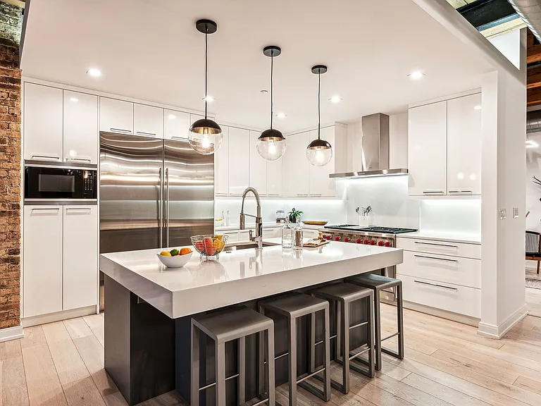223 W Lake St #2S — Photo 8