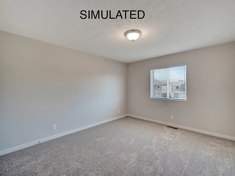 2521 W B St — Photo 34