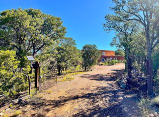 2 Toltec Rd, Santa Fe, NM 87505