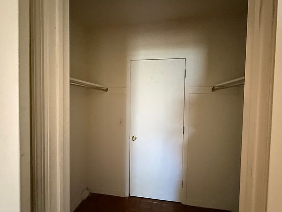 5th image of 274 Alexander St APT D-2