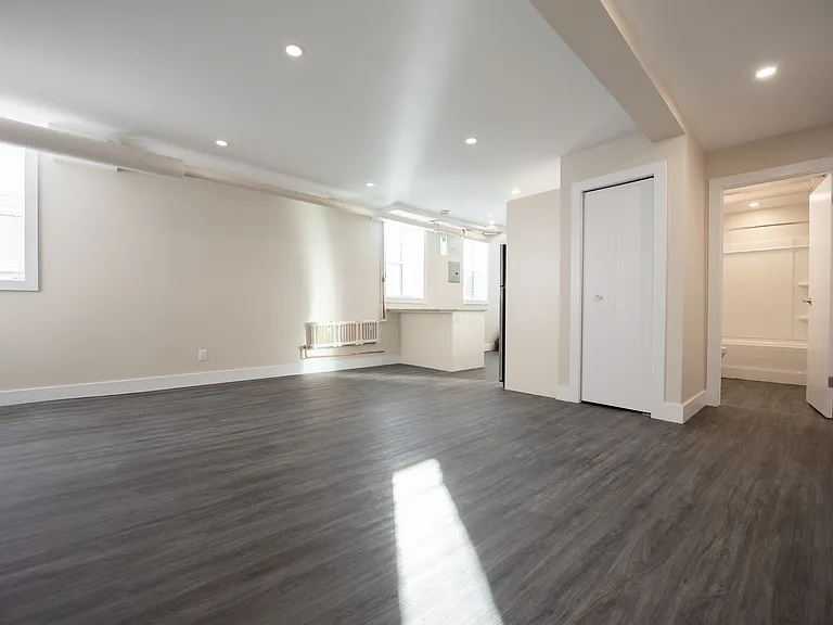 812 Wolseley Ave #2 — Photo 21