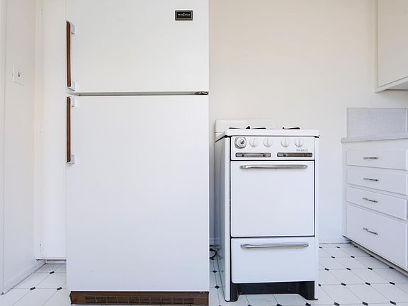 2nd image of 1243 Federal Ave APT 201