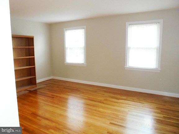 3rd image of 718 S Fayette St APT 31