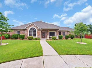 102 Dovehill Cir, Red Oak, TX 75154