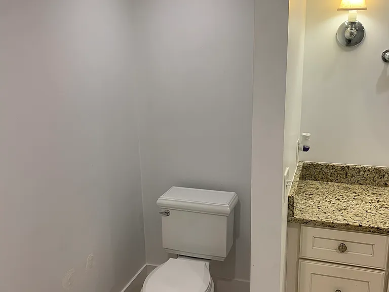 1208 Louden St #1 — Photo 11