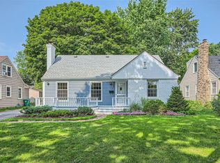 1729 Holton St, Falcon Heights, MN 55113