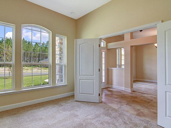 5th image of 108 Flora Lake Cir