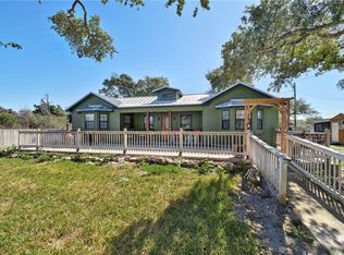 1045 N McCampbell St, Aransas Pass, TX 78336
