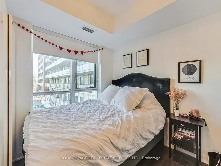 1830 Bloor St W #438 — Photo 11