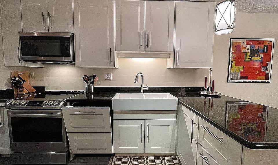 Soft close doors & drawers