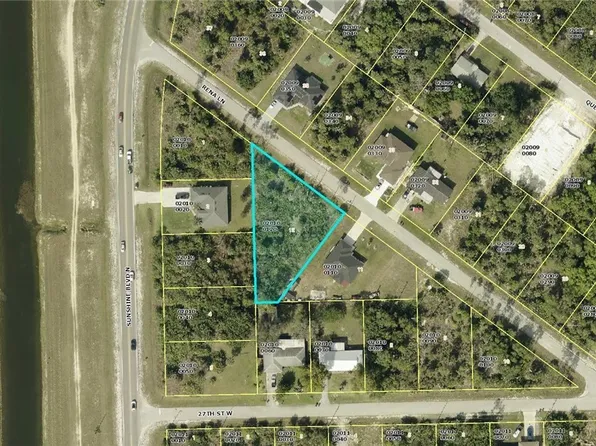 2715 Rena Ln, Lehigh Acres, FL 33971