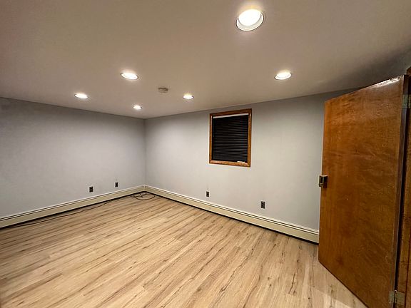 5th image of 311 Delmar Ave #1
