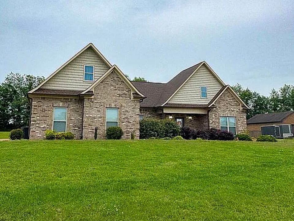 1st image of 596 Connor Ln