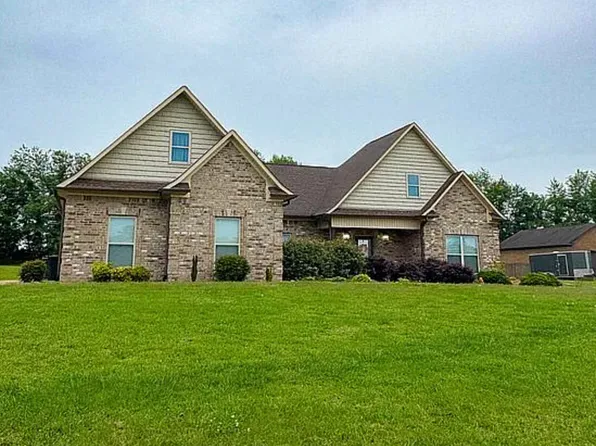 596 Connor Ln, Lexington, TN 38351