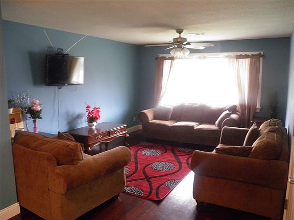 5th image of 3519 Lazywood Ln