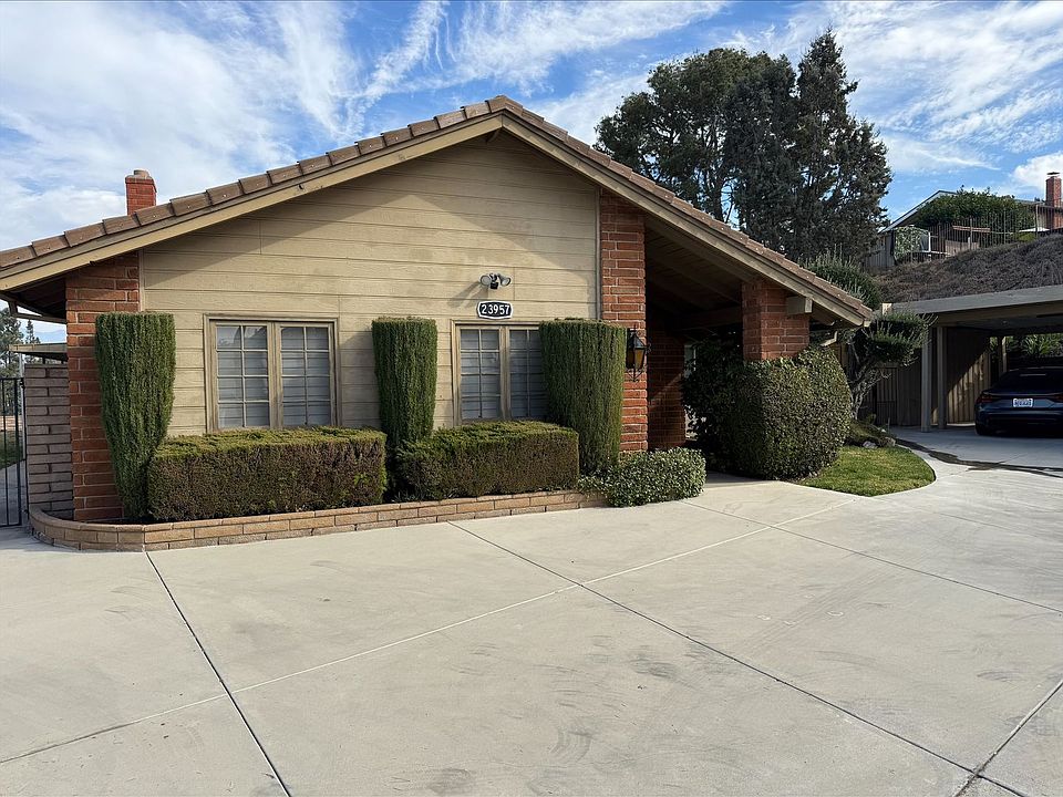 1st image of 23957 Strange Creek Dr
