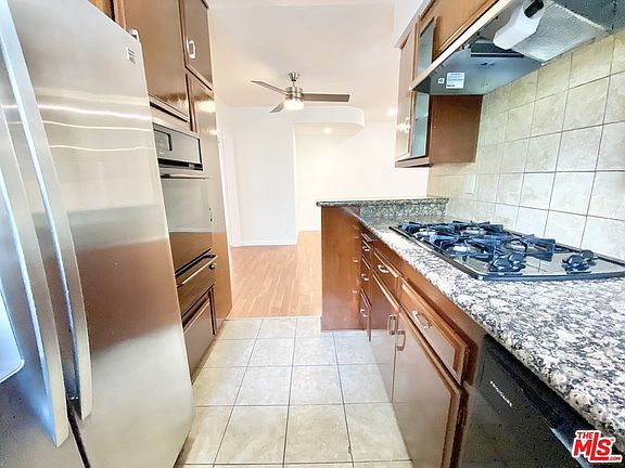 2nd image of 1444 S Canfield Ave #4
