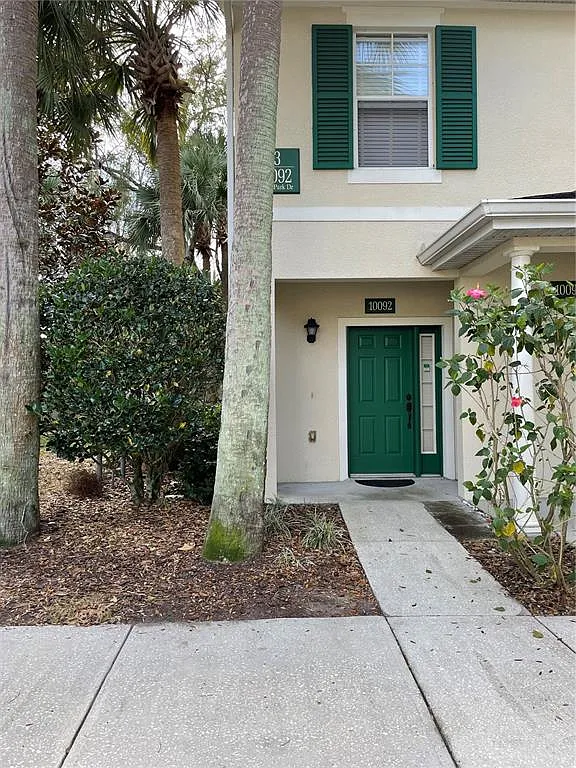 2 bed, 2.0 bath, 929 sqft, $1,800 — Photo 2