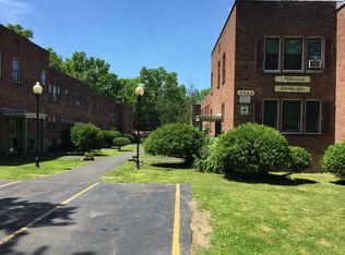 2333 Niskayuna Dr APT 10, Niskayuna, NY 12309