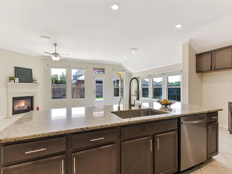17515 Cypress Hilltop Way — Photo 10