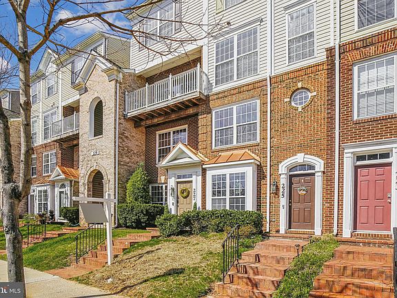2nd image of 227 Jay Dr #97