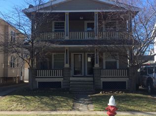 1446 Cordova Ave, Lakewood, OH 44107