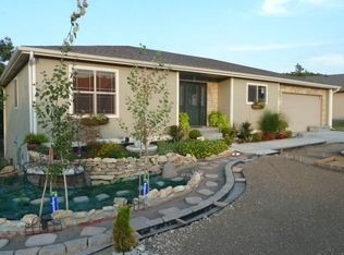 205 Hunter Dr, Manhattan, KS 66503