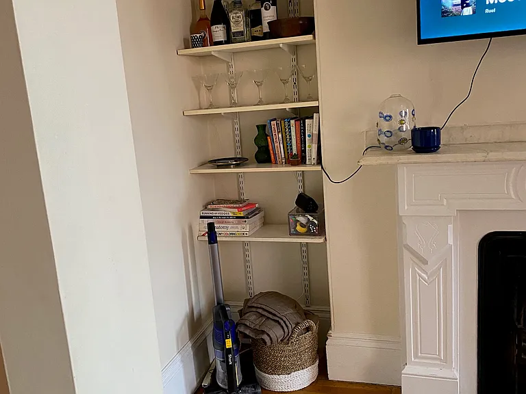 Commonwealth Ave — Photo 3