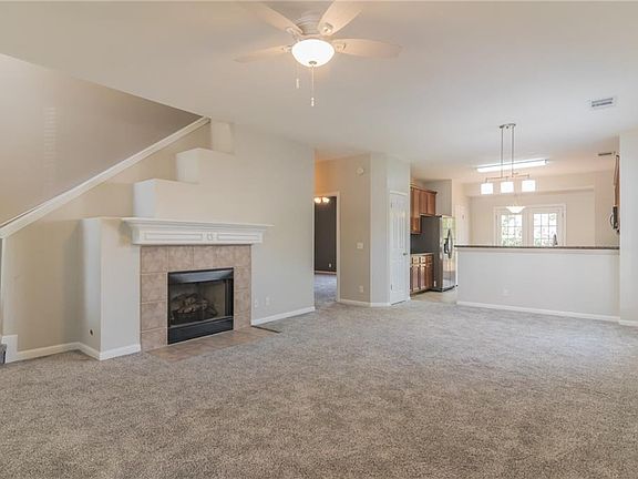 3rd image of 12517 Canyon Glen Dr