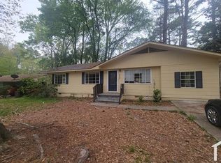 2327 Coronet Pl, Jackson, MS 39204