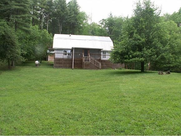 1st image of 977 Old Wood Ln