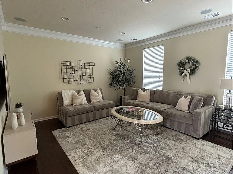 607 Shelley Ln — Photo 8