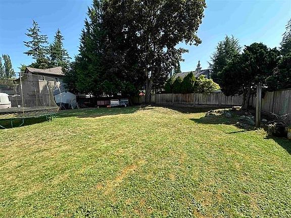 5th image of 12044 Laity St