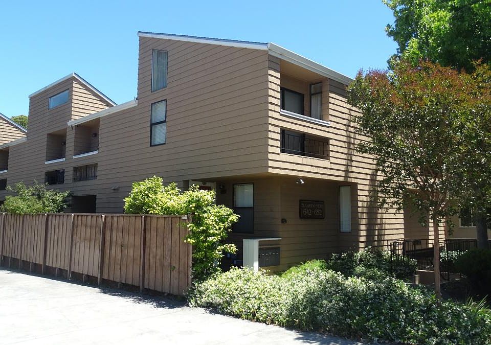 1st image of 644 N El Camino Real