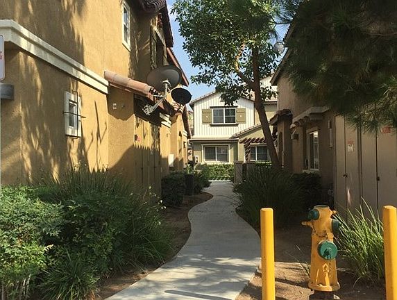 2nd image of 25894 Iris Ave Unit C
