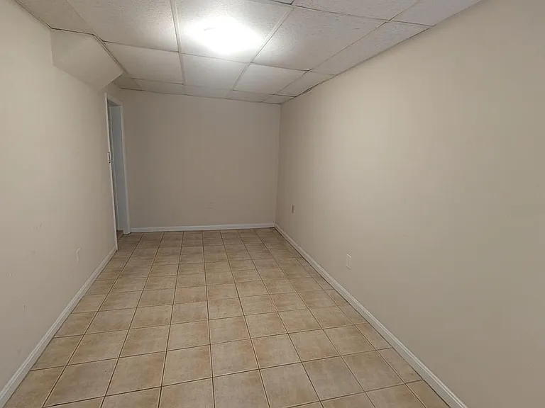 8404 Cedar St — Photo 11