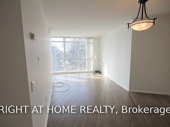 5th image of 30 Harrison Garden Blvd Unit 207