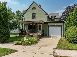 624 Dawson Ave, Rockford, IL 61107