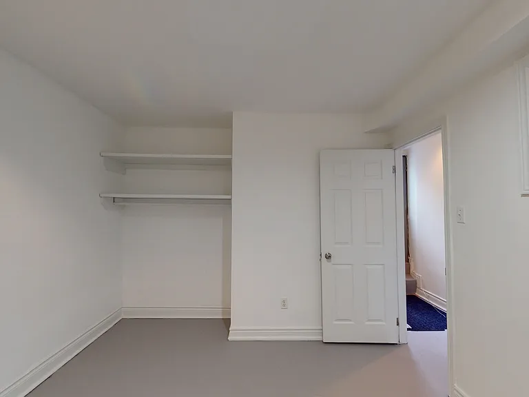 21 Rusholme Park Cres #BASEMENT — Photo 10