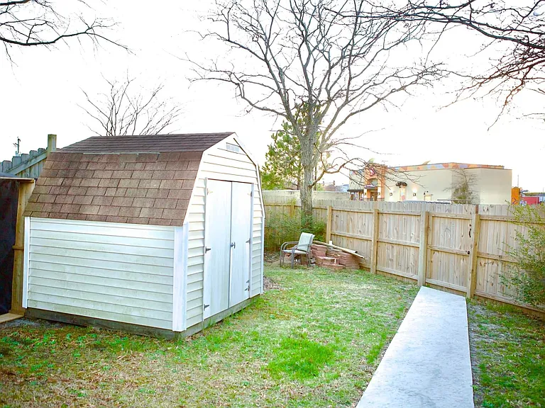 612 Masefield Cir — Photo 21