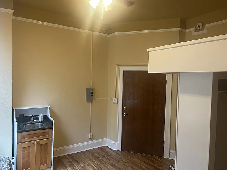 1005 Market St #214 — Photo 1