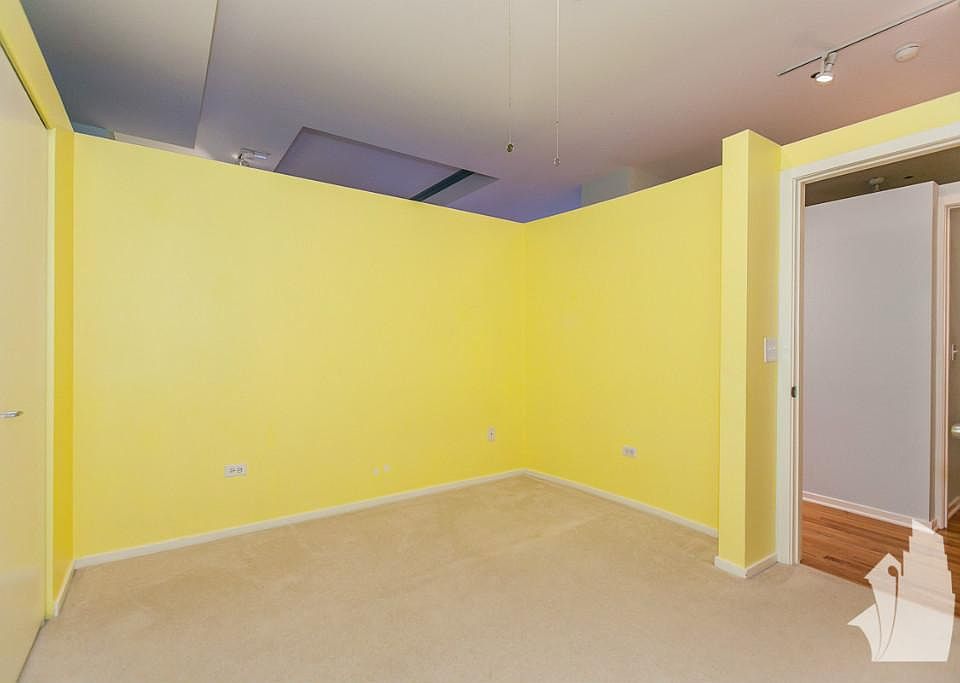 1st image of 209 W Washington St #1207