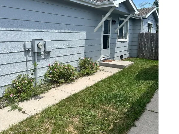 6031 Atlantic Dr, Cheyenne, WY 82001
