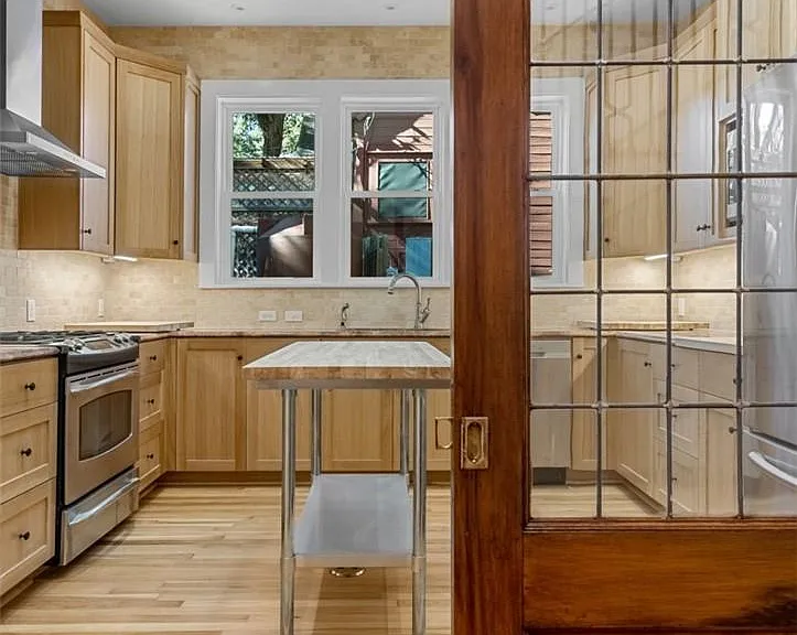 702 W Gibson St — Photo 11
