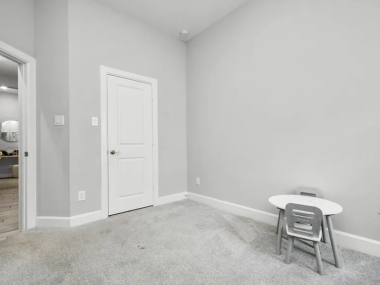 10002 Serenity Grove Dr — Photo 24