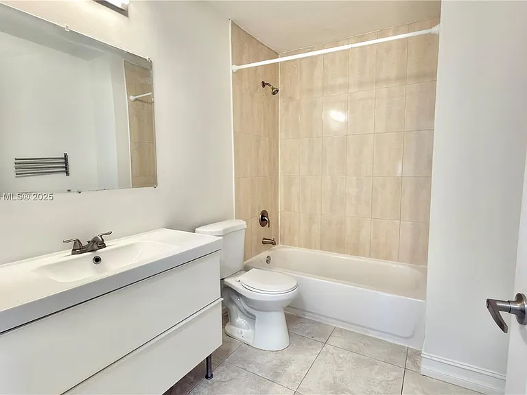 501 Racquet Club Rd — Photo 11