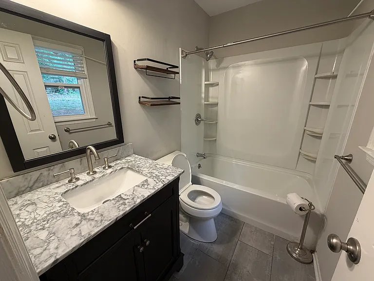115 Burlington Ave — Photo 8